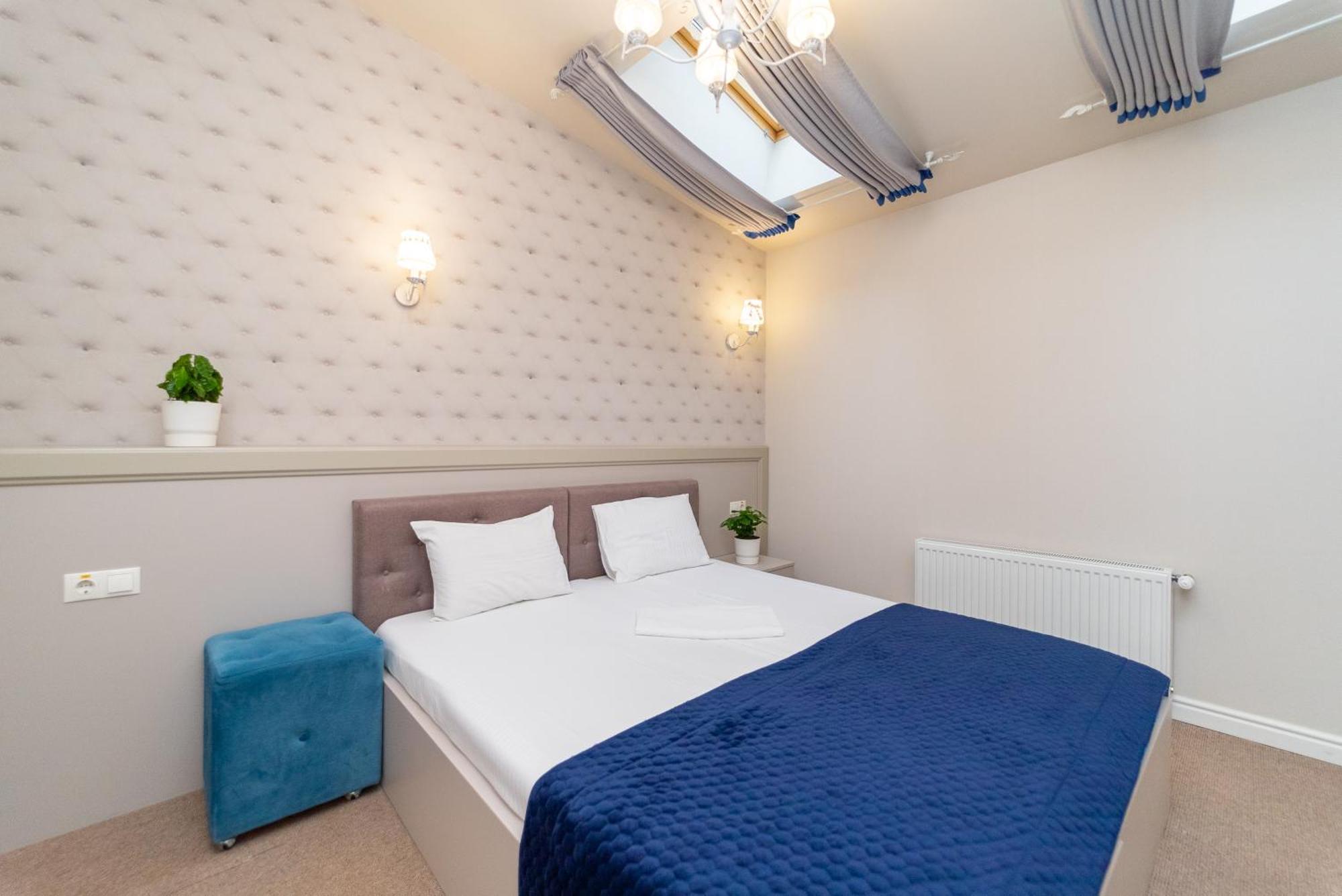 Maner Hotel Odessa Ngoại thất bức ảnh