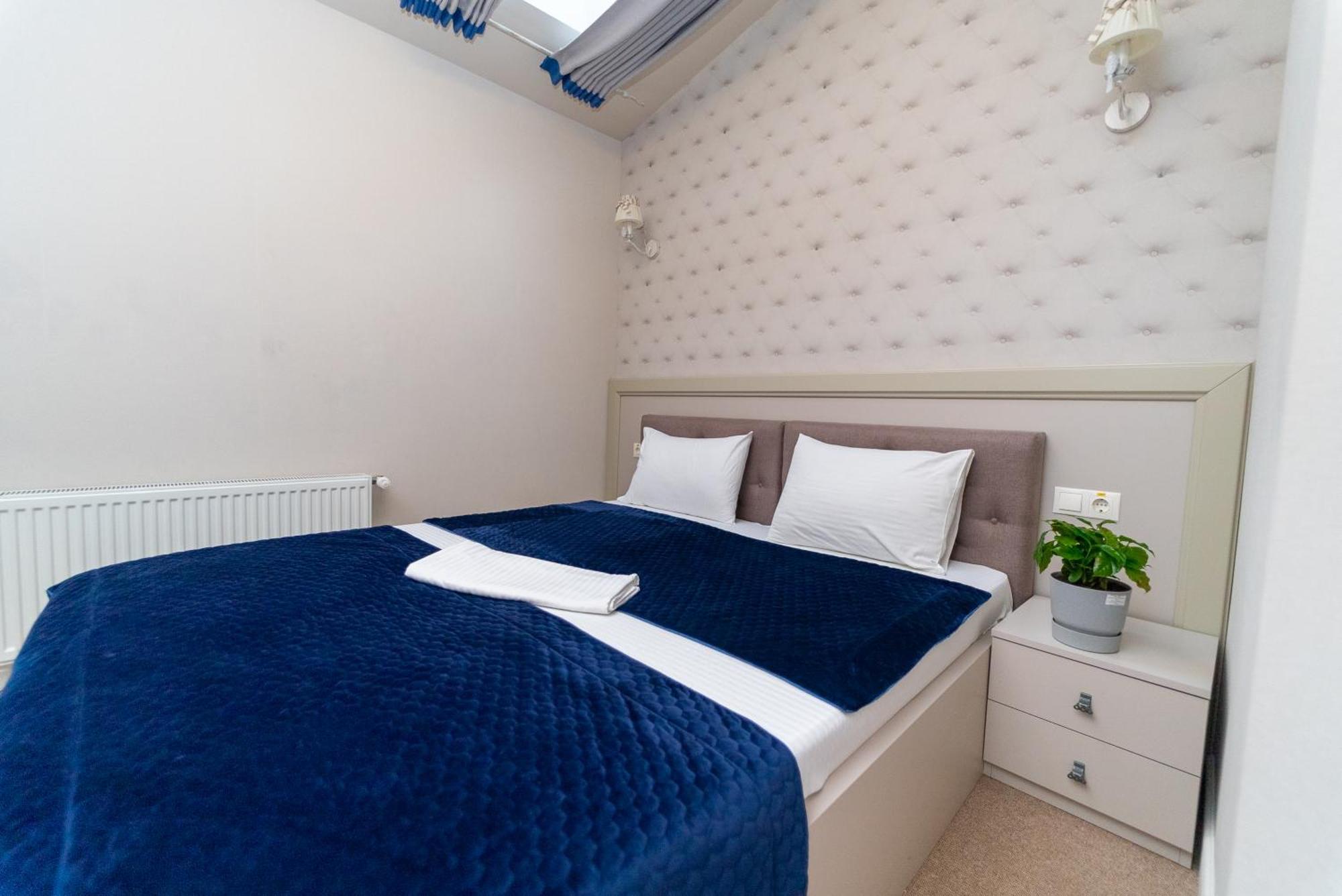 Maner Hotel Odessa Ngoại thất bức ảnh